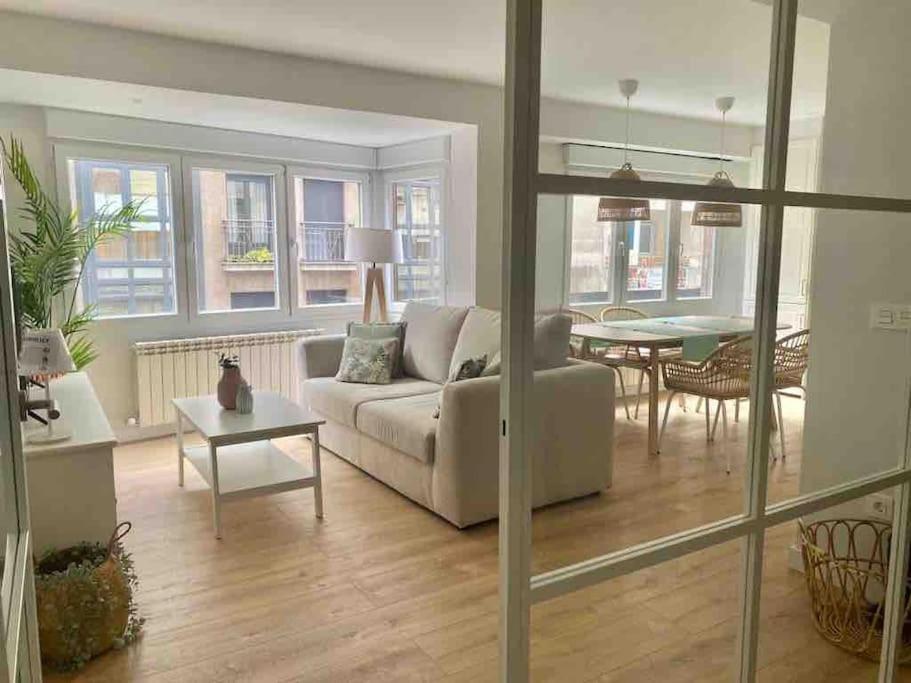 Apartamento A Estrenar En Centro Gijon. Fibra-Tv Εξωτερικό φωτογραφία